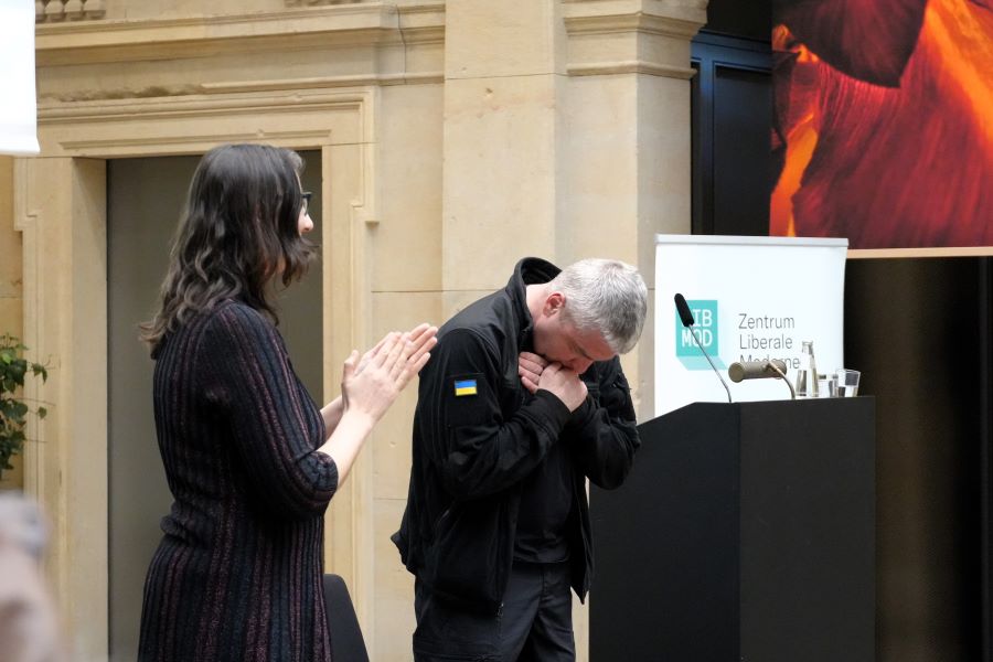 1-applaus-butkevych-verbeugung