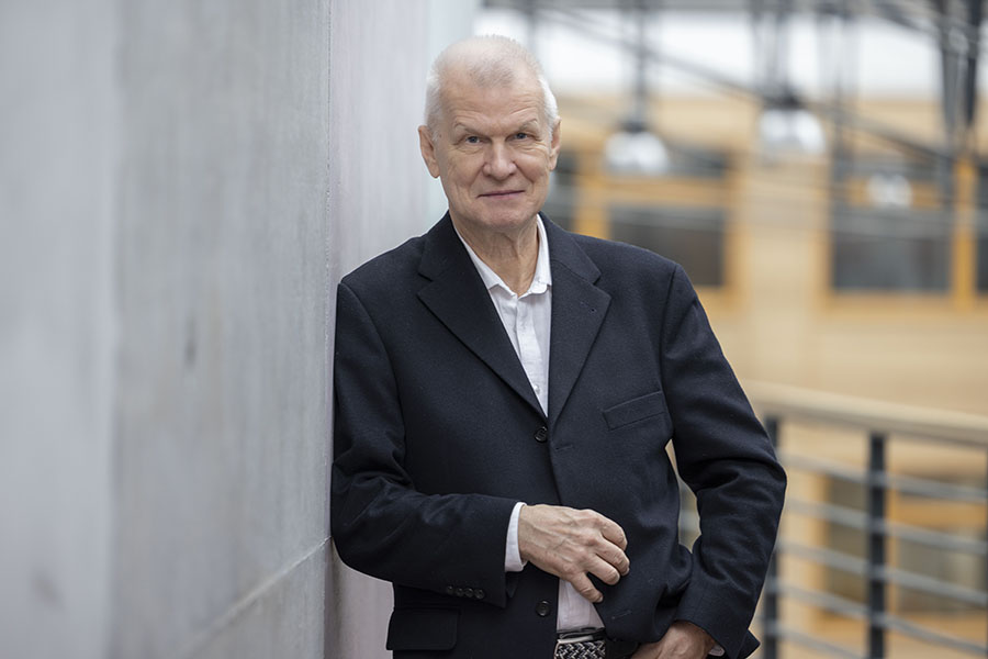 victor-muraviov-9490-900x600